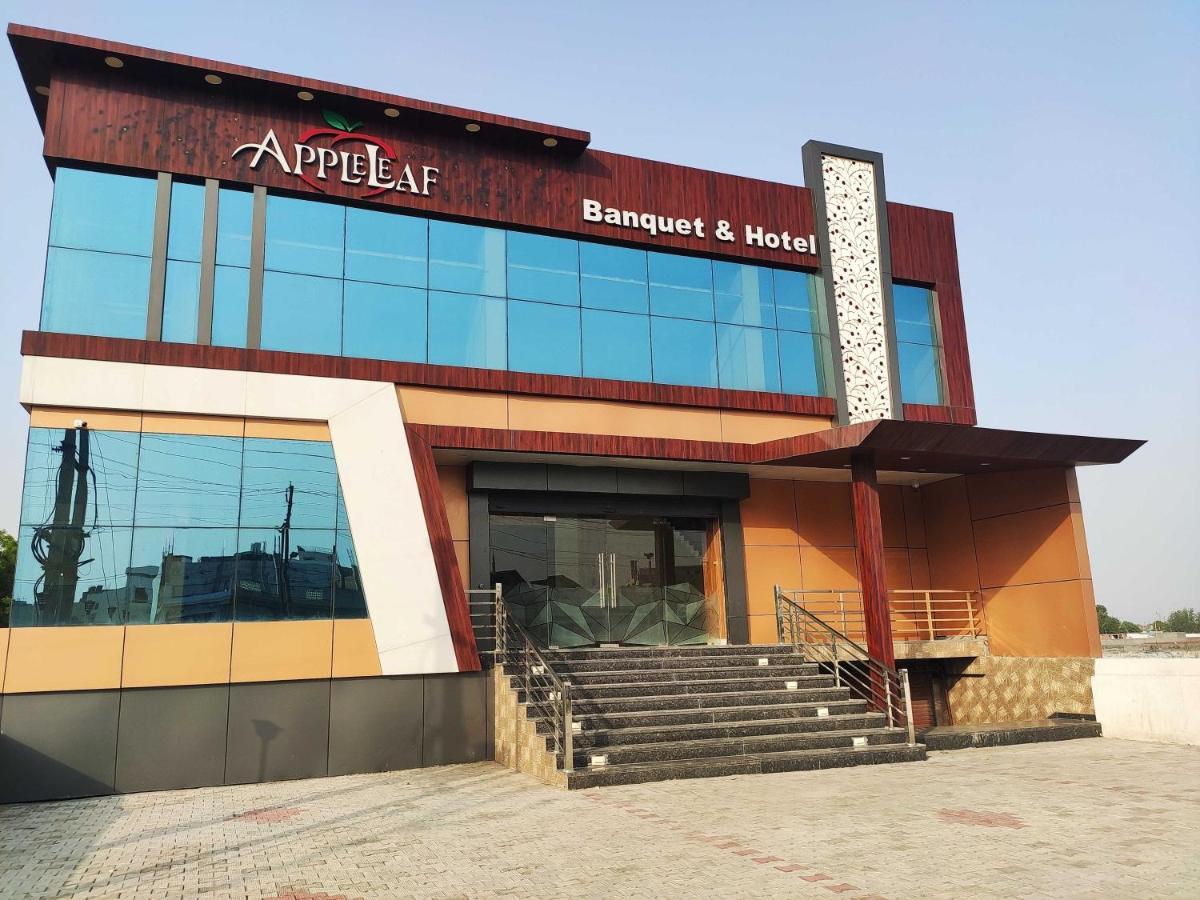 Oyo 92169 Apple Leaf Banquet & Hotel Alīgarh Exterior foto